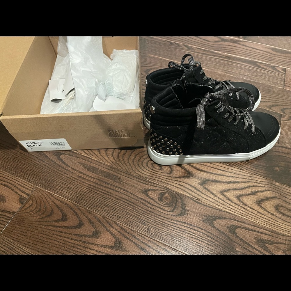 Steve Madden Kids Black Zipper Studded High Tops